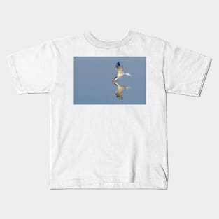 Common Tern Drinking Kids T-Shirt